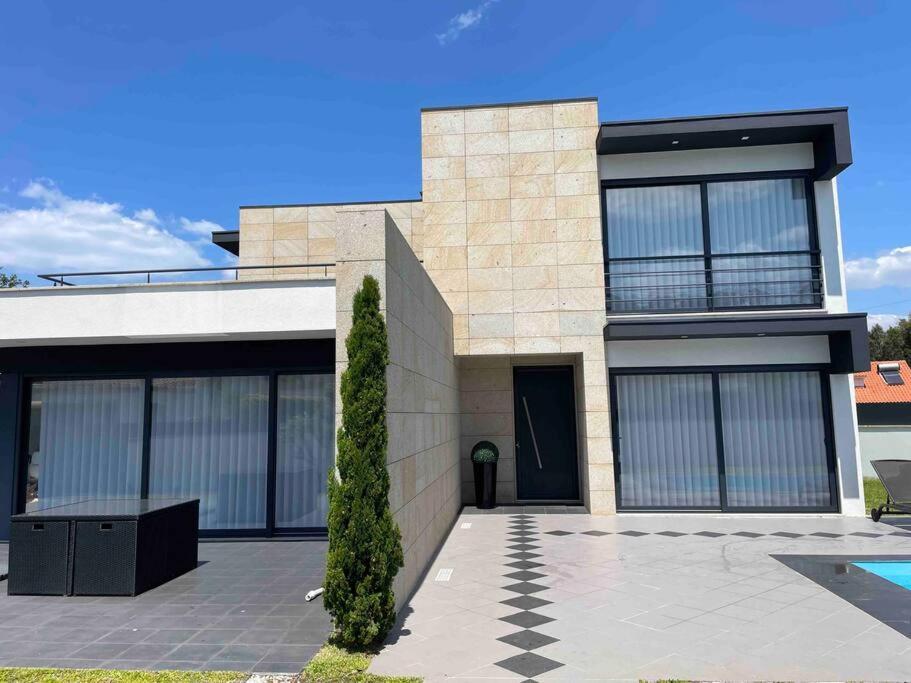 Villa - Ancora - 300 Metres De L'Ocean Віла-Прая-де-Анкора Екстер'єр фото